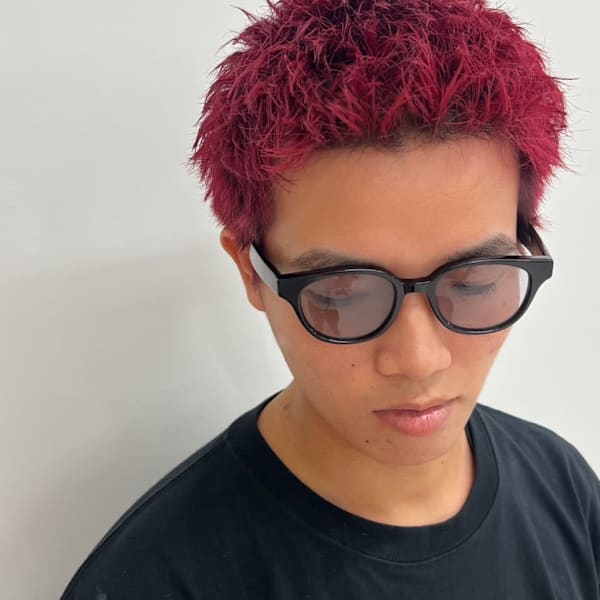 スパイキー坊主×赤髪