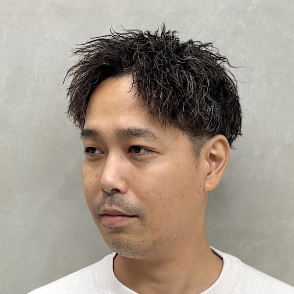 朝のセットも手軽にキマる◎ツイストパーマ