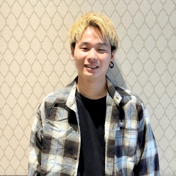 NYNY テラッソ姫路店【ニューヨークニューヨーク テラッソヒメジテン】のスタッフ紹介。三村　洸斗