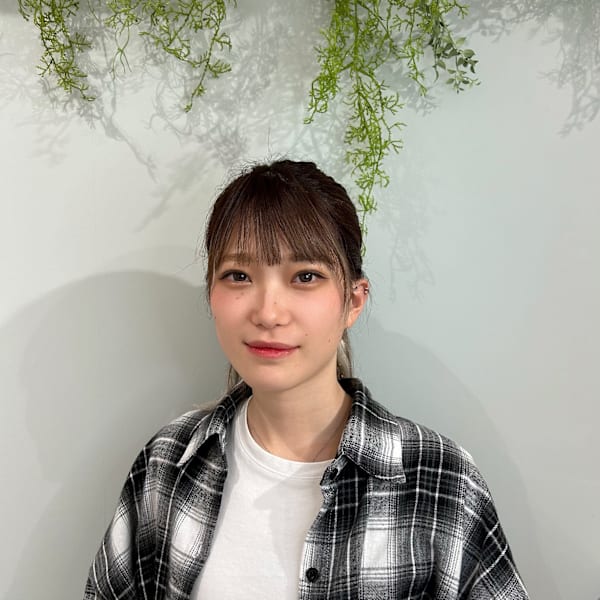 シェービングサロンQUEEN 渋谷店【シェービングサロンクイーンシブヤテン】のスタッフ紹介。シマムラ メイ