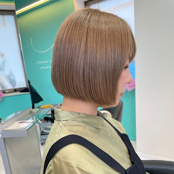 ダブルカラー/ブリーチ/ボブ/ミルクティーベージュ