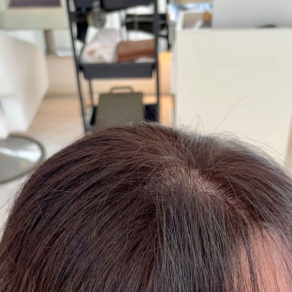 アフター → ビフォア　右にスワイプ【白髪染め/脱白髪染め】