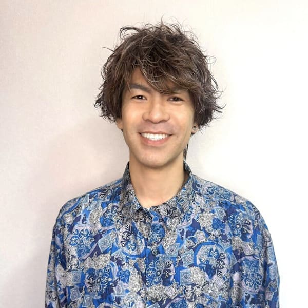 フォルテ藤枝エピ店【フォルテフジエダエピテン】のスタッフ紹介。Jin 髪質改善