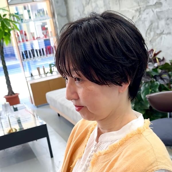 大人女性マッシュショート