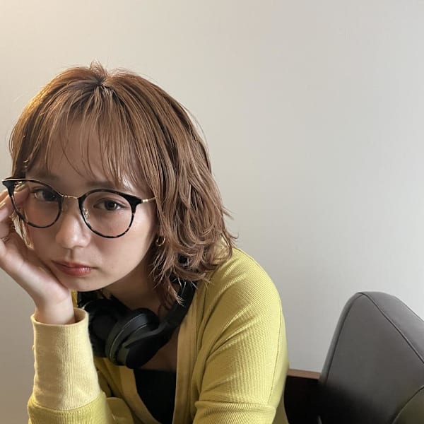 透け感ウルフショート