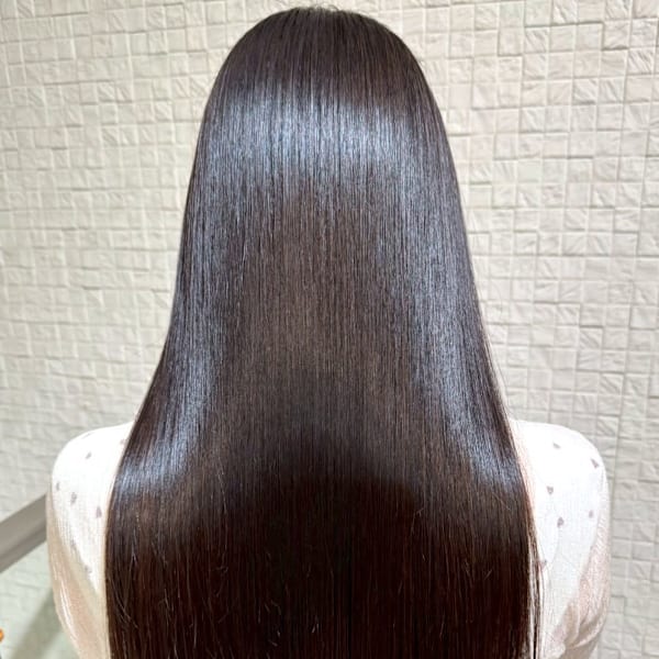 艶ストレート ダークブラウン 髪質改善 ロングヘア 20代|Beautissimo 所沢