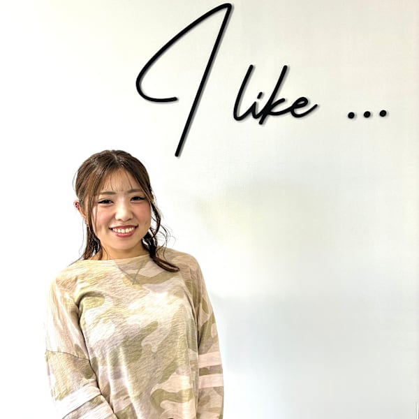 髪質改善 個室サロン 南流山 美容院 hair&relax I like…【カミシツカイゼン コシツサロン ミナミナガレヤマ ビヨウイン ヘアアンドリラックスアイライク】のスタッフ紹介。AYUMI WATANABE