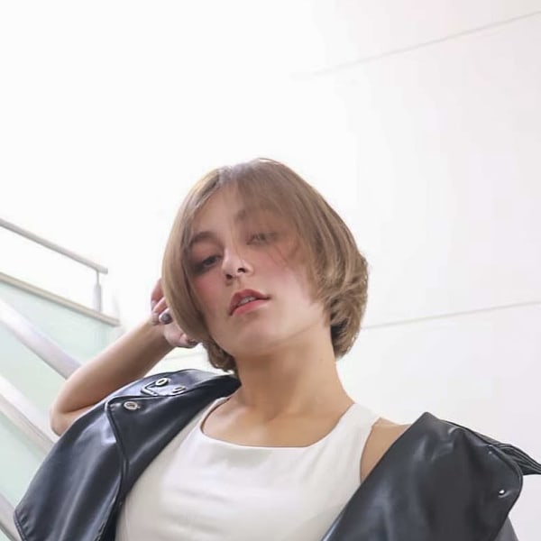 ハイトーンカラー ミニボブ ショートボブ|ELLYLONDON 三宮Part2店