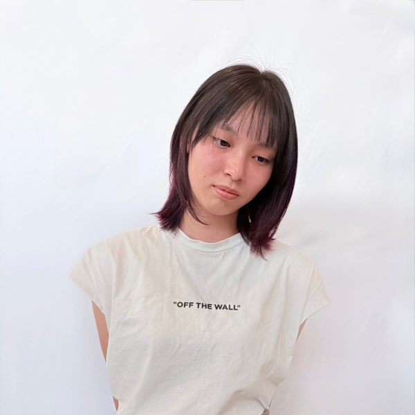 ミディアムウルフ×ほんのり暖色カラー