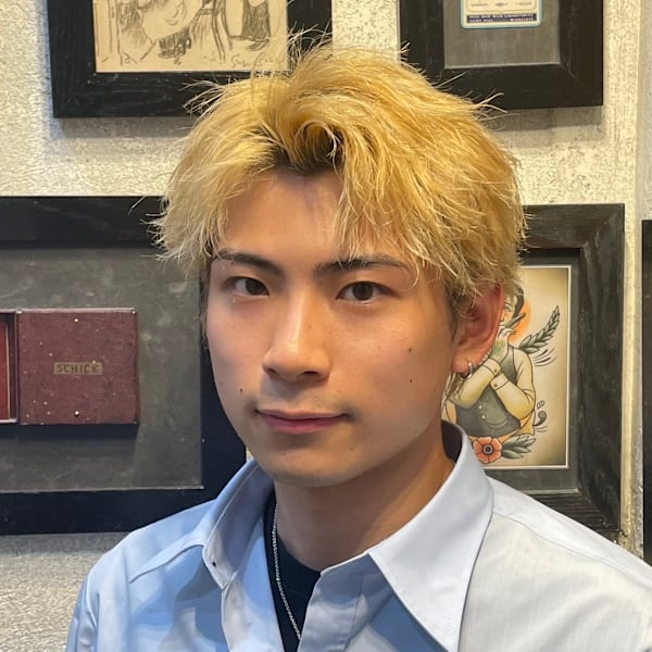 ヒロ銀座 大阪本店【ヒロギンザ オオサカホンテン】のスタッフ紹介。鉄尾 竜馬