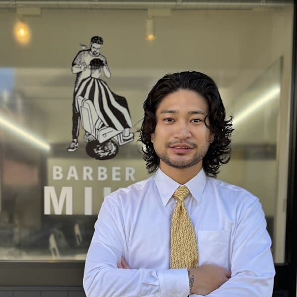 BARBER MIKI  塚本【バーバー ミキ ツカモト】のスタッフ紹介。BARBERMORLY