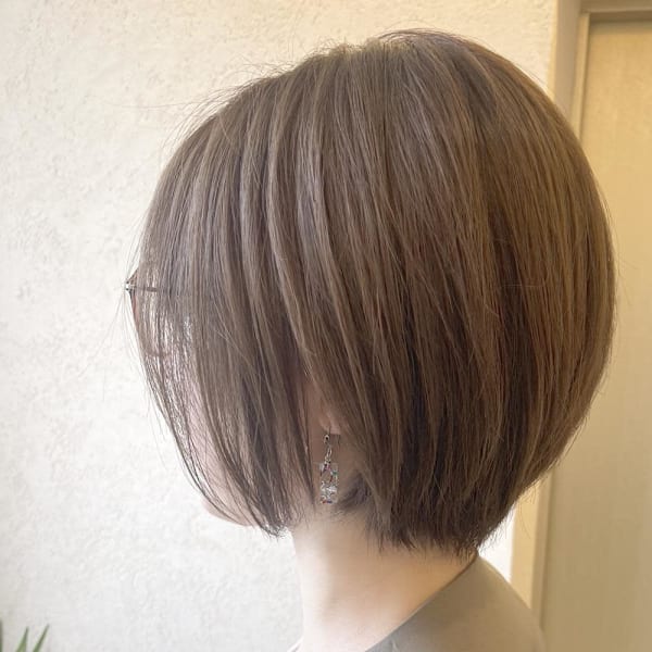 襟足すっきり丸みショート