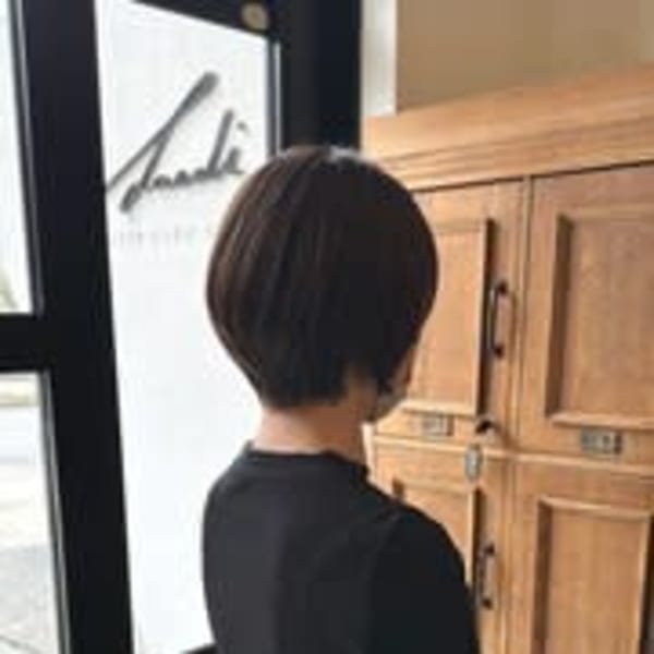 ひし形×大人ショート(白髪染め可)|Laedi