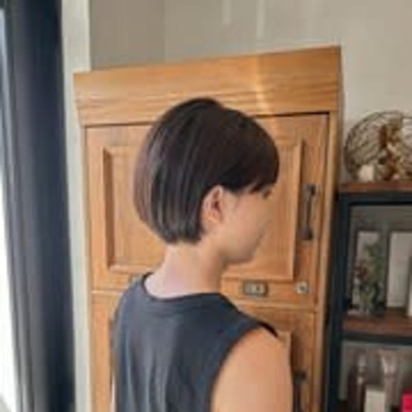 耳かけ×丸みショート(白髪染め可)|Laedi