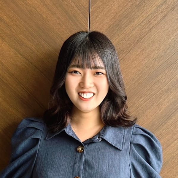 髪質改善・縮毛矯正専門店gream by FORTE 藤枝【カミシツカイゼンシュクモウキョウセイセンモンテングリームバイフォルテ】のスタッフ紹介。山田栞菜 ストレート