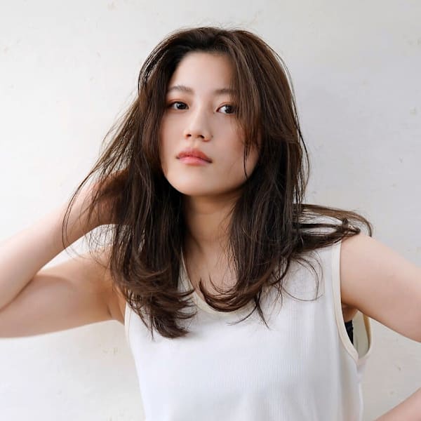 ◎20代30代40代◇外ハネミディアムミルクティアッシュ♪|髪質改善トリートメント&ヘッドスパ newi 銀座【ネウィ】
