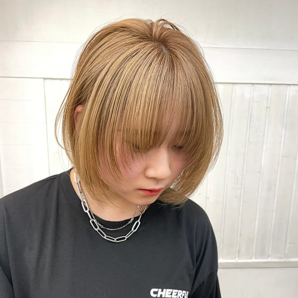 髪質改善ダメージレスハイトーンボブ顔まわりレイヤー