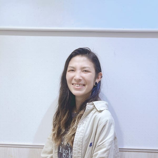 co.co. 女性専用サロン【ココジョセイセンヨウサロン】のスタッフ紹介。荒井真香人