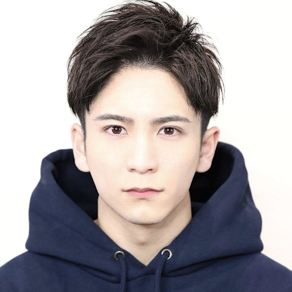 スーツに似合う大人パーマ