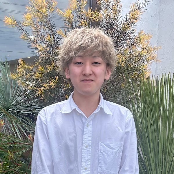 RICHAIR GREEN【リシェールグリーン】のスタッフ紹介。鈴木 優斗