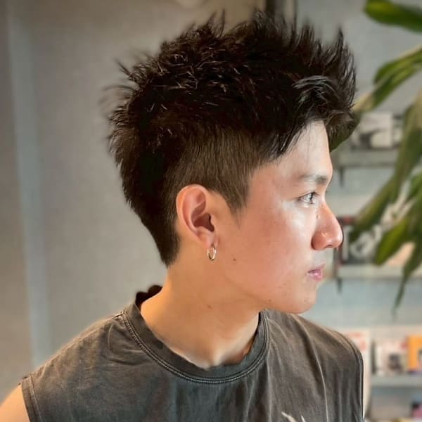 スパイキーショート アップバング 20代 ツーブロック|Men's Salon bloc