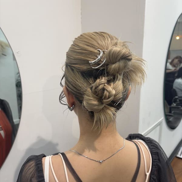 ボブヘアアレンジ/ツインシニヨンアレンジ/リボンアレンジ