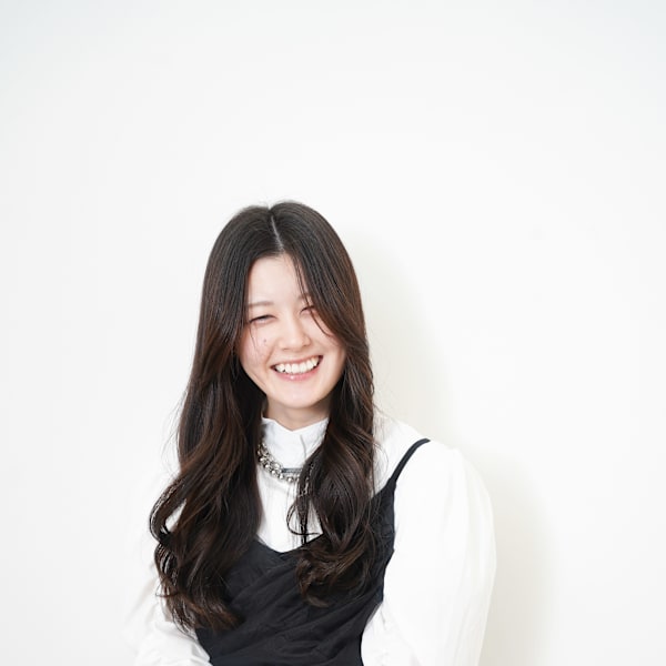 Rim hairs BEAU group【リム ヘアーズ ボウ グループ】のスタッフ紹介。杉江 恋波