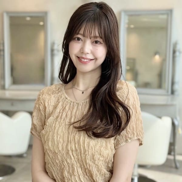 ZACC raffine【ザック ラフィネ】【ザック ラフィネ】のスタッフ紹介。石川 莉奈