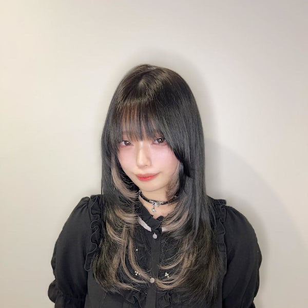 ハッシュカットでふんわりスタイル