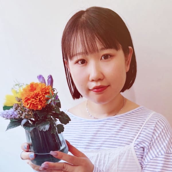 hair+resort bouquet【ヘアリゾートブーケ】のスタッフ紹介。土井　恵利花