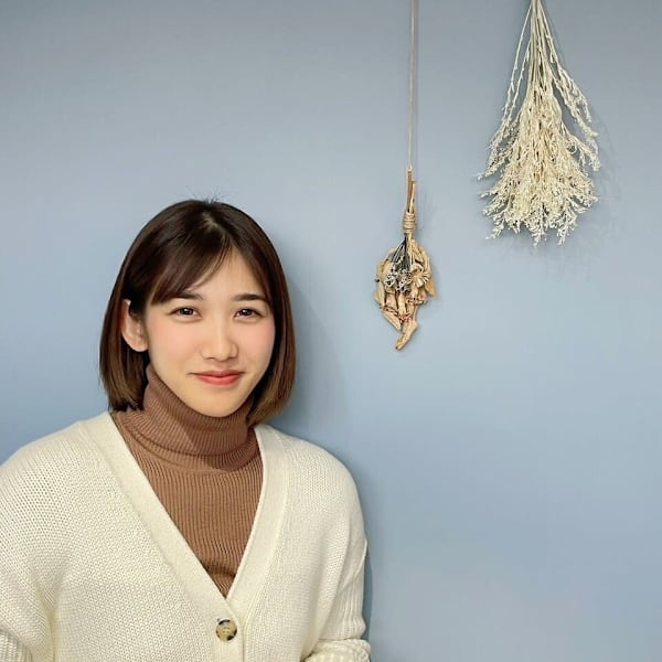 髪質改善サロンL'oiseau Bleu museum千早店【カミシツカイゼンサロンロアゾブルーミュージアムチハヤテン】のスタッフ紹介。AKANE