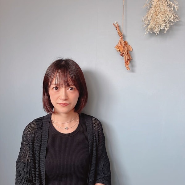 髪質改善サロンL'oiseau Bleu museum千早店【カミシツカイゼンサロンロアゾブルーミュージアムチハヤテン】のスタッフ紹介。Rika