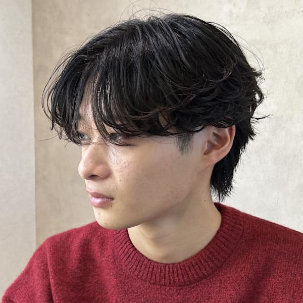 シャープな毛流れがかっこいいフェザーパーマ！|sie by KENJE