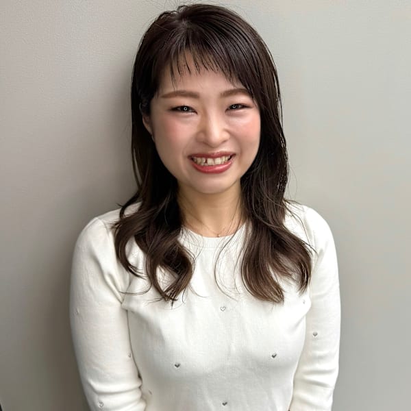 w/o by Overlay【ダブルオーバイオーバーレイ】のスタッフ紹介。酒田 里奈