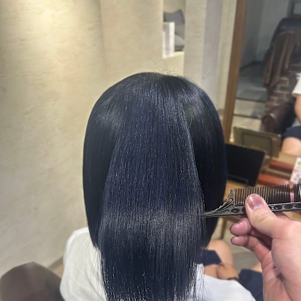 ネイビーブルー