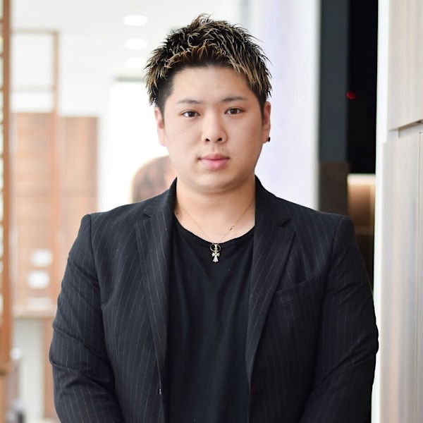 ヘアークリアー せんげん台【ヘアークリアーセンゲンダイ】のスタッフ紹介。柴野 貴行