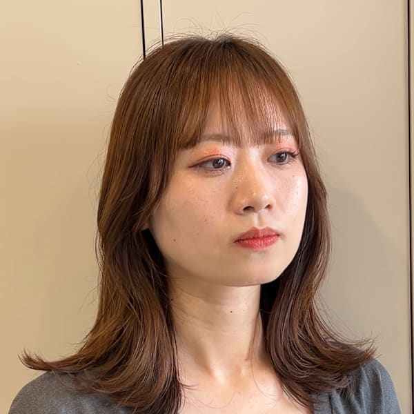 リバース巻きも内巻きもかわいいレイヤーカット♪|sie by KENJE