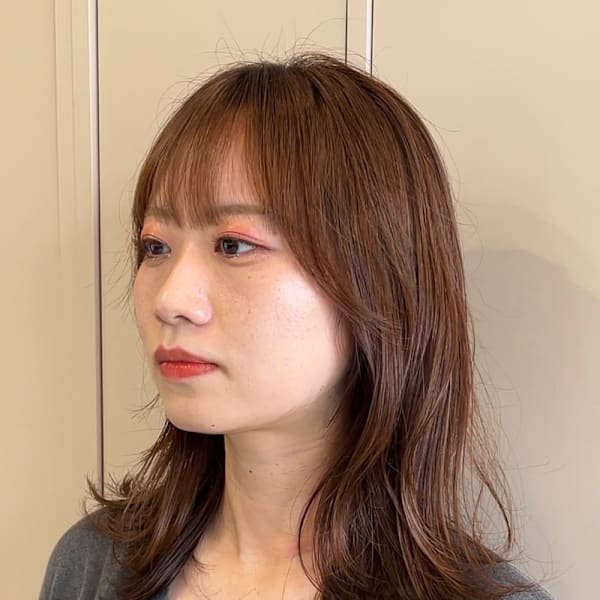 リバース巻きも内巻きもかわいいレイヤーカット♪|sie by KENJE