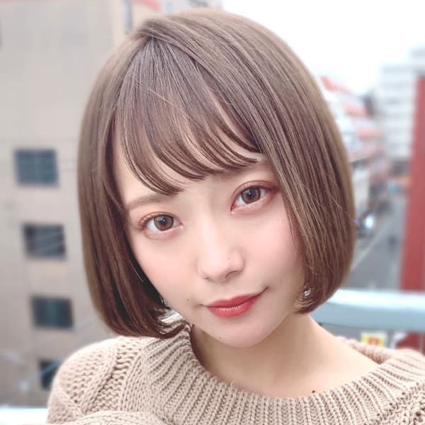 ショートボブ