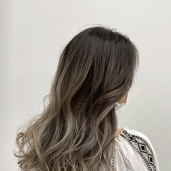 髪質改善/イルミナカラー／アディクシーカラー/ホワイトグレー