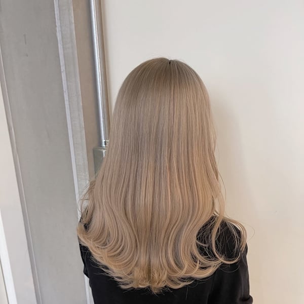 ホワイトベージュ