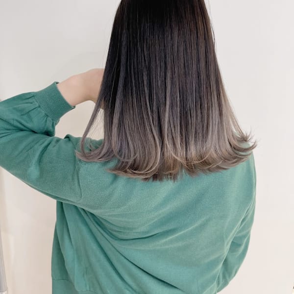 グラデーショングレージュ