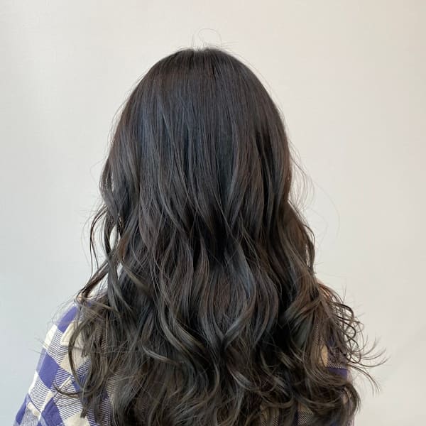 カーキグレージュ