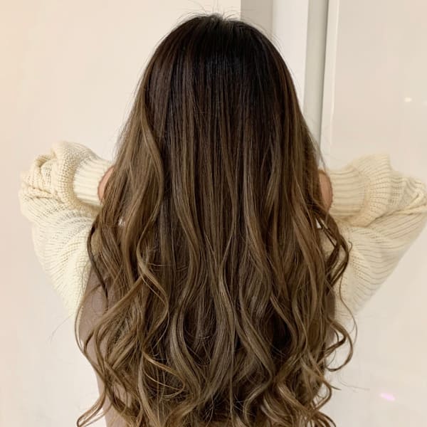 ブロンドシャドールーツ