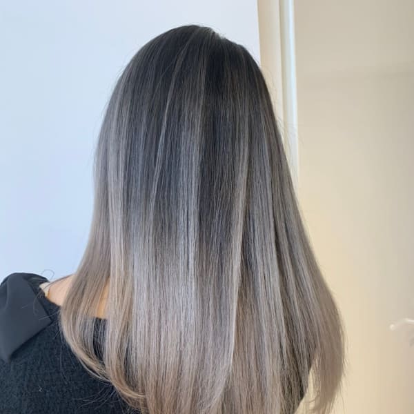 ホワイトグラデーション