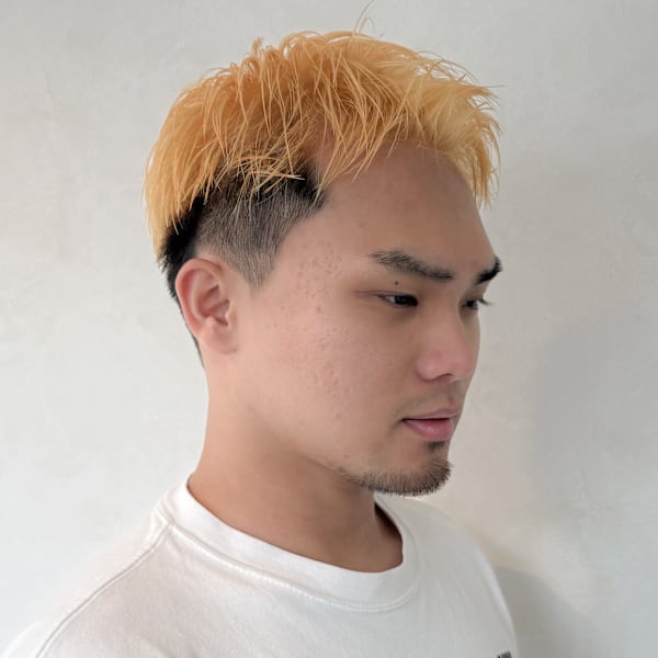 【メンズ スパイキーショート×ハイトーンカラー】