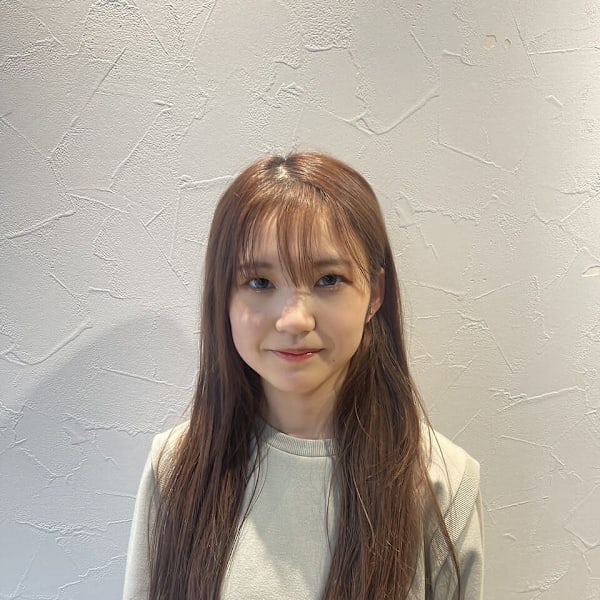 HAIR & MAKE EARTH 調布店【ヘアメイクアース チョウフテン】のスタッフ紹介。キョウコ（インスタID：earth_kyoko_）