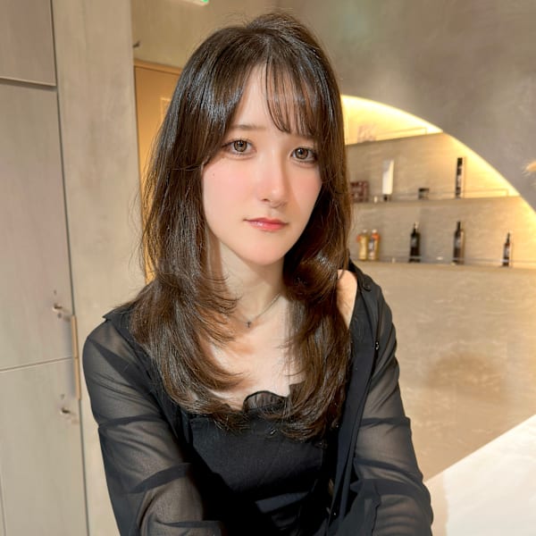 レイヤーカットハッシュカット髪質改善ハイライトカラー30代|Reve by Lond