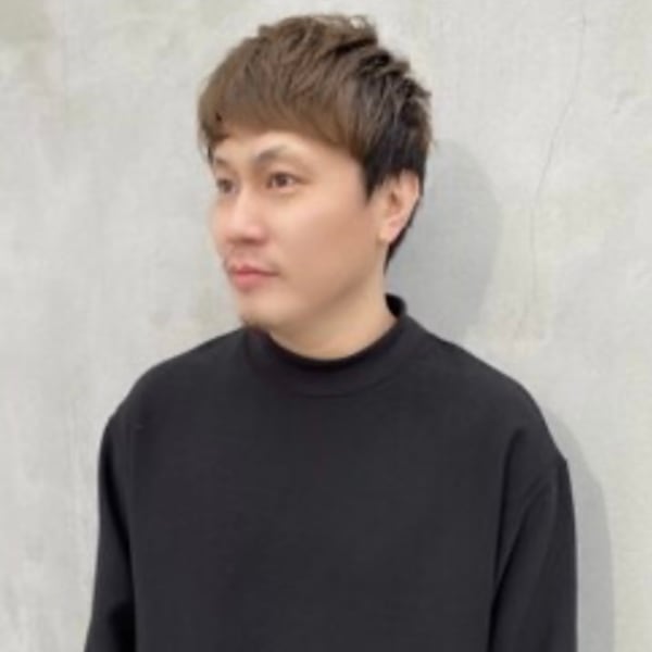 Emu【エミュー】のスタッフ紹介。山川 貴史　　