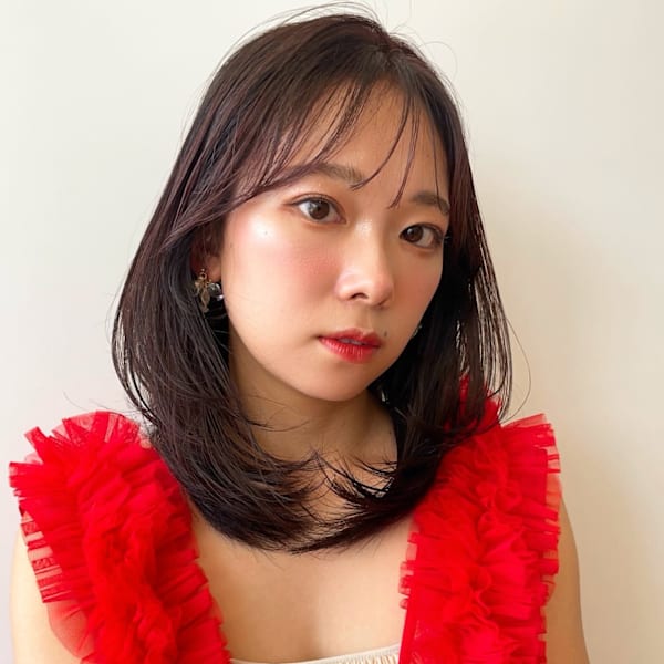 髪質改善ストレートミディアムレイヤーカット×ラベンダーカラー